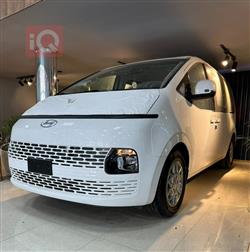 هیوندای ستاریا